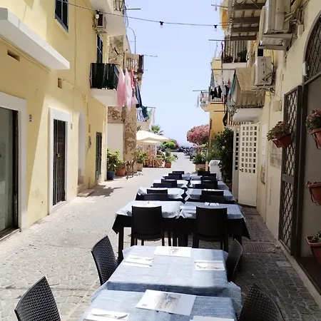 Ponte Romantic In The Historical Center And Near The Sea Apartment *
